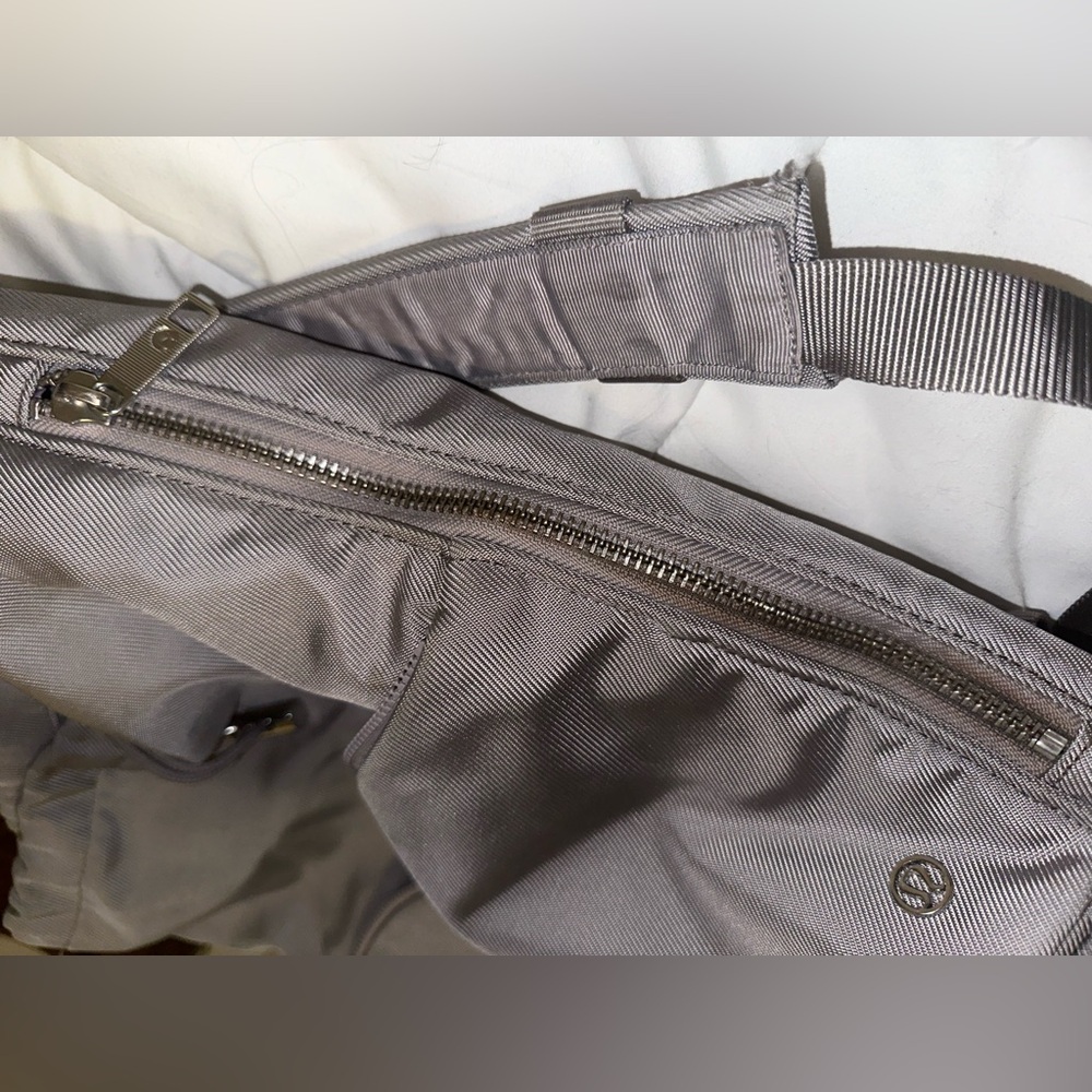 Lululemon Backpack - Picture 5 of 6